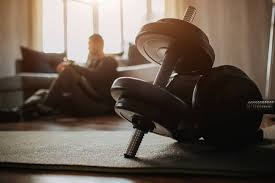 《速球革命：为什么现在的投手人人都能投到100英里？》